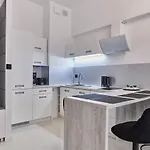 - Platan Tower Apartman