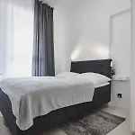 - Platan Tower Apartman