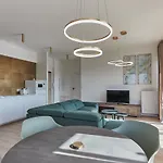 - Platan Tower