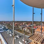 - Platan Tower