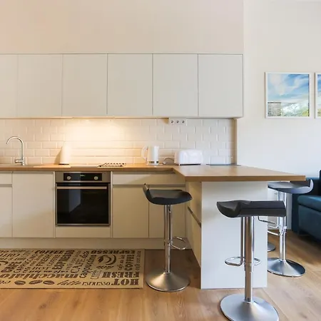 - Platan Tower Daire