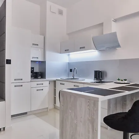 - Platan Tower * Świnoujście