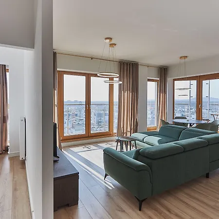 - Platan Tower 公寓 *