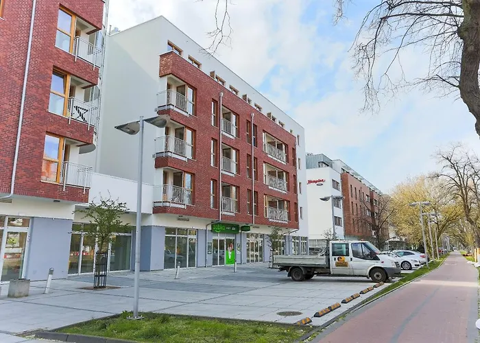 - Platan Tower * Świnoujście